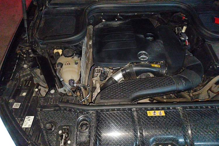 Used Mercedes-Benz GLE 2022 GLE 350 4MATIC Stylish Model Engine Bay Right