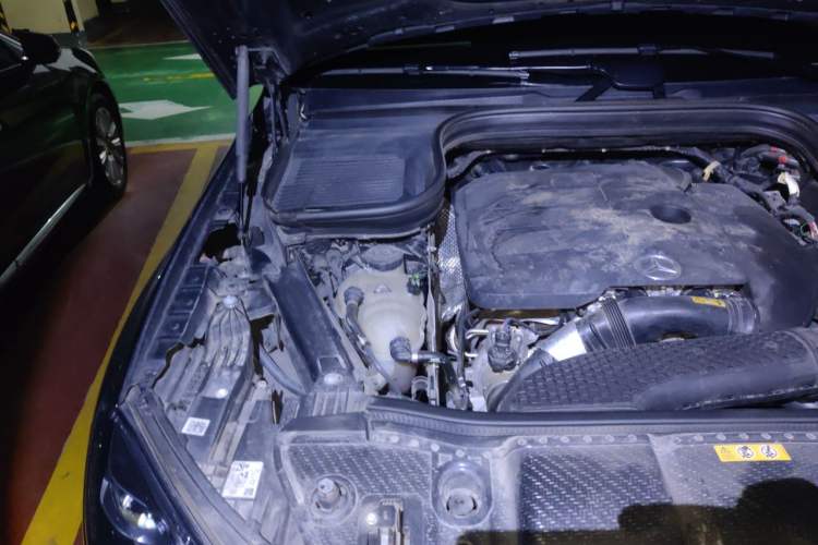 Used Mercedes-Benz GLE 2022 GLE 350 4MATIC Stylish Model Engine Bay Right