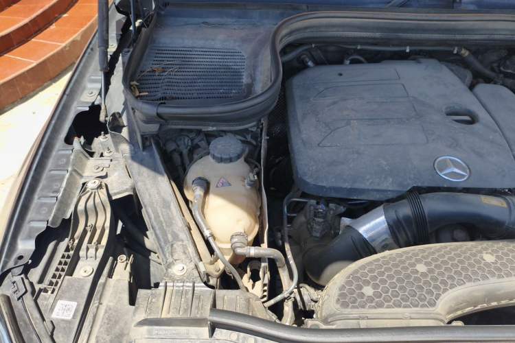Used Mercedes-Benz GLE 2022 GLE 350 4MATIC Stylish Model Engine Bay Right