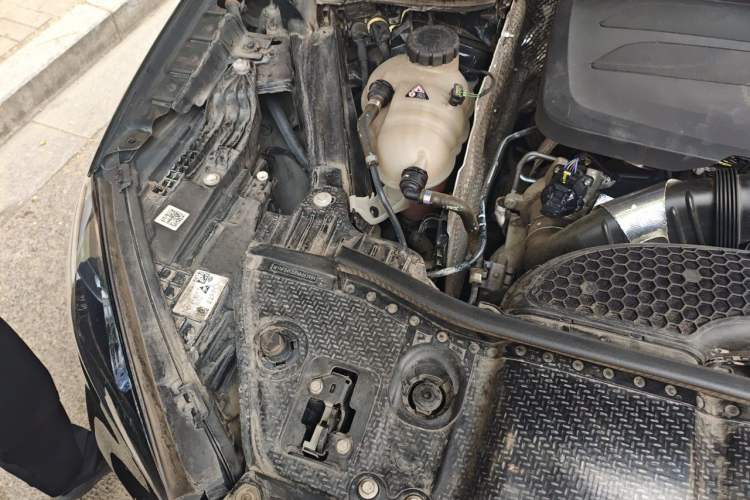 Used Mercedes-Benz GLE  Engine Bay Right