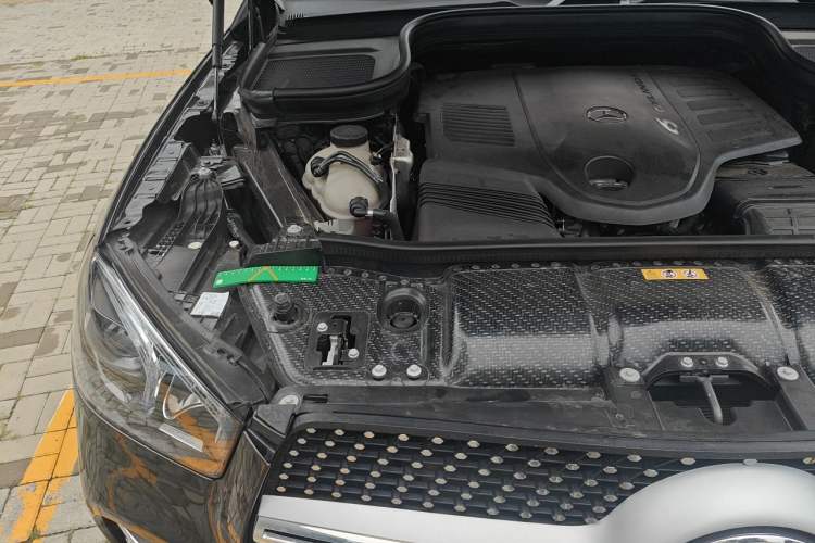 Used Mercedes-Benz GLE 2022 Refreshed GLE 450 4MATIC Stylish Edition Engine Bay Right