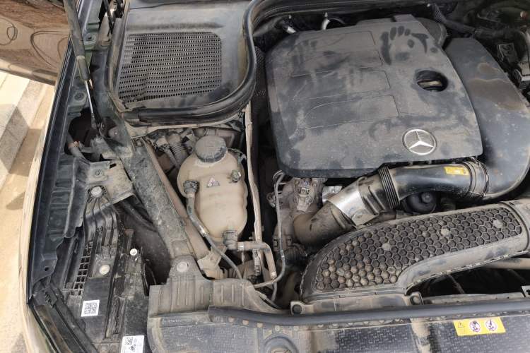Used Mercedes-Benz GLE 2022 GLE 350 4MATIC Stylish Model Engine Bay Right