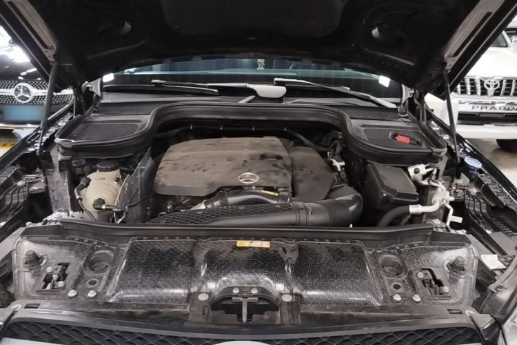 Used Mercedes-Benz GLE 2022 GLE 350 4MATIC Dynamic Edition Engine Bay