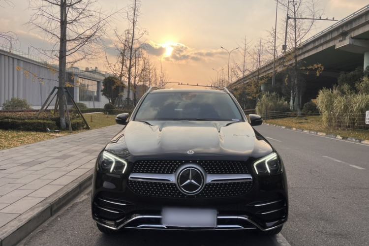 Used Mercedes-Benz GLE 2022 Facelifted GLE 350 4MATIC Fashion Edition Exterior 1
