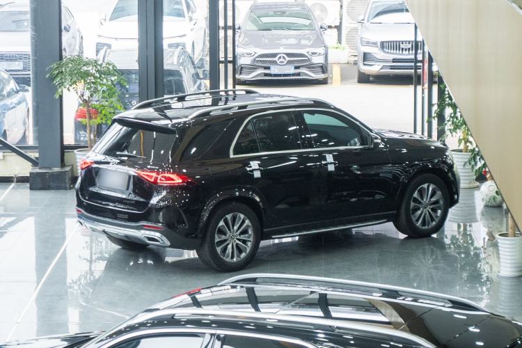 Used Mercedes-Benz GLE 2022 Facelifted GLE 350 4MATIC Fashion Edition Exterior 10