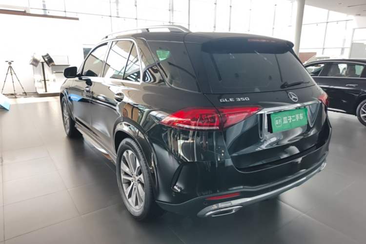 Used Mercedes-Benz GLE 2022 Facelifted GLE 350 4MATIC Fashion Edition Exterior 2