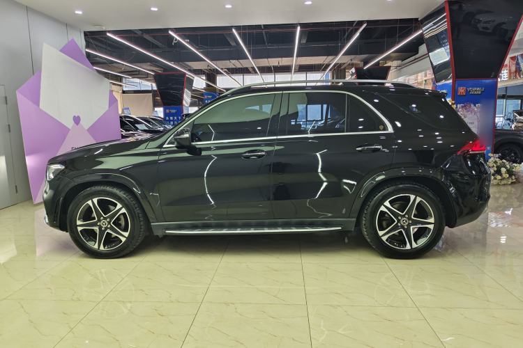 Used Mercedes-Benz GLE 2022 Facelifted GLE 350 4MATIC Fashion Edition Exterior 2