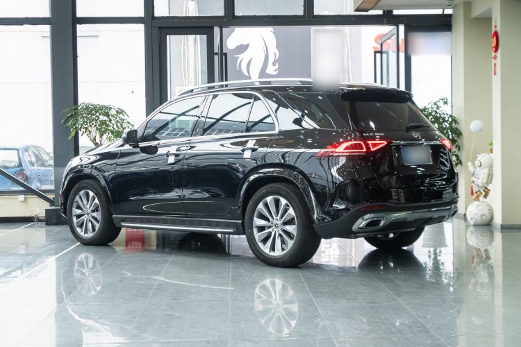 Used Mercedes-Benz GLE 2022 Facelifted GLE 350 4MATIC Fashion Edition Exterior 3