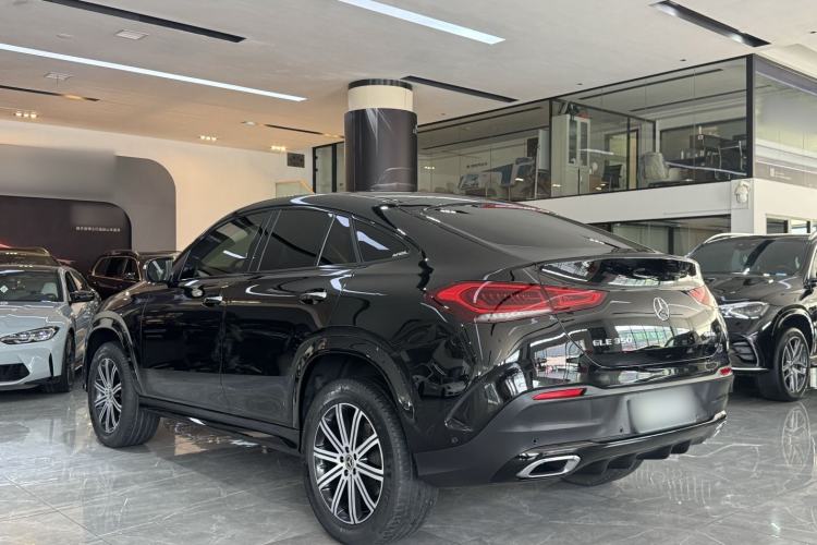 Used Mercedes-Benz GLE 2022 GLE 350 4MATIC Coupe SUV Luxury Model Exterior 3