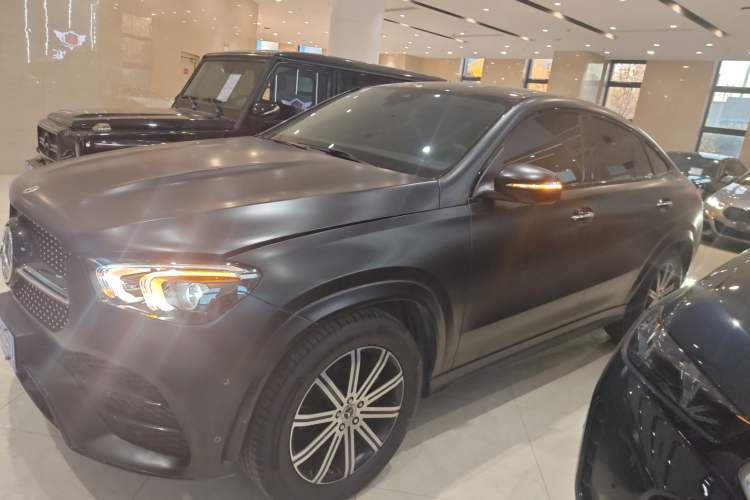 Used Mercedes-Benz GLE 2022 Refreshed GLE 350 4MATIC Coupe SUV Luxury Edition Exterior 3