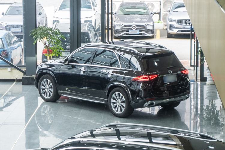 Used Mercedes-Benz GLE 2022 Facelifted GLE 350 4MATIC Fashion Edition Exterior 4
