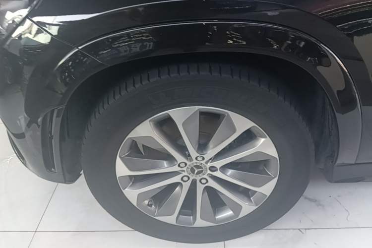 Used Mercedes-Benz GLE 2022 GLE 350 4MATIC Stylish Model Exterior 4
