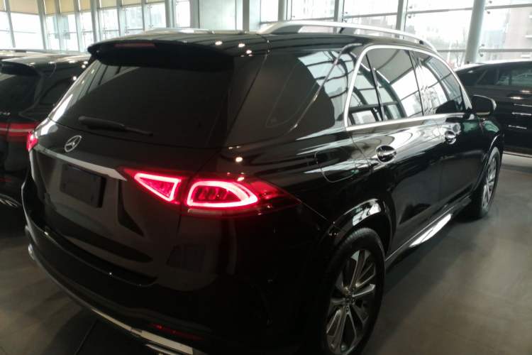 Used Mercedes-Benz GLE 2022 Facelifted GLE 350 4MATIC Fashion Edition Exterior 5