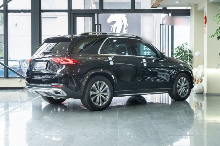 Used Mercedes-Benz GLE 2022 Facelifted GLE 350 4MATIC Fashion Edition Exterior 5
