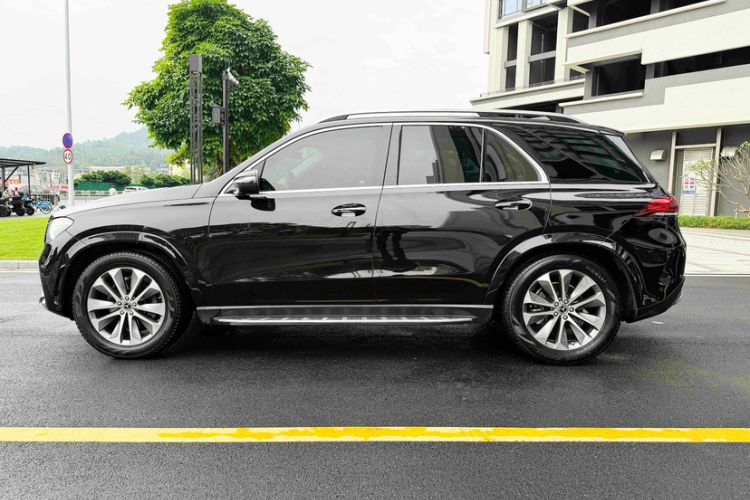 Used Mercedes-Benz GLE 2022 GLE 350 4MATIC Stylish Model Exterior 5
