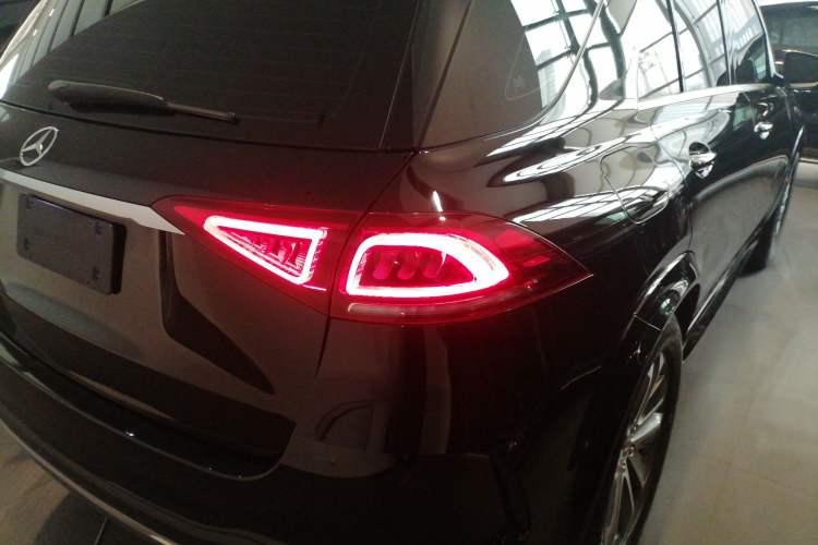 Used Mercedes-Benz GLE 2022 Facelifted GLE 350 4MATIC Fashion Edition Exterior 6