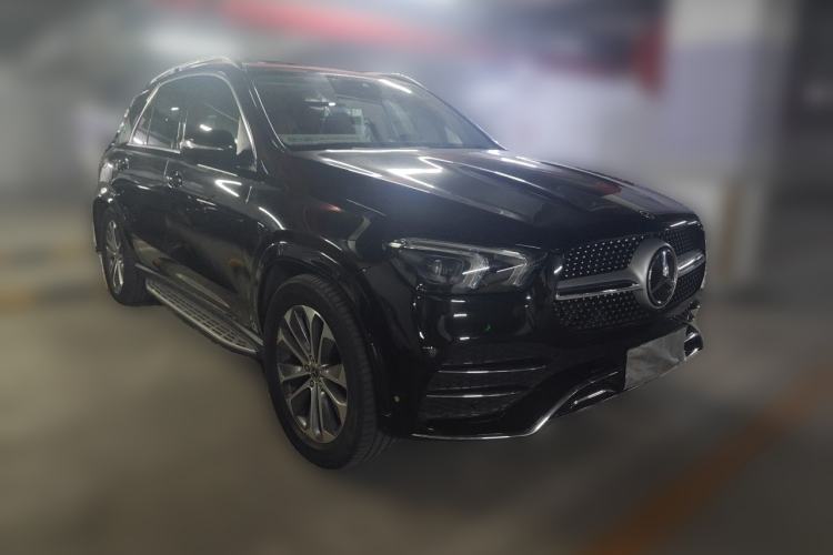Used Mercedes-Benz GLE 2022 Facelifted GLE 350 4MATIC Fashion Edition Front Right 45 Deg
