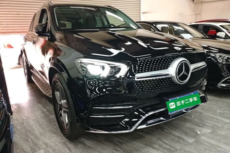 Used Mercedes-Benz GLE 2022 Refreshed GLE 450 4MATIC Luxury Edition Front Right 45 Deg