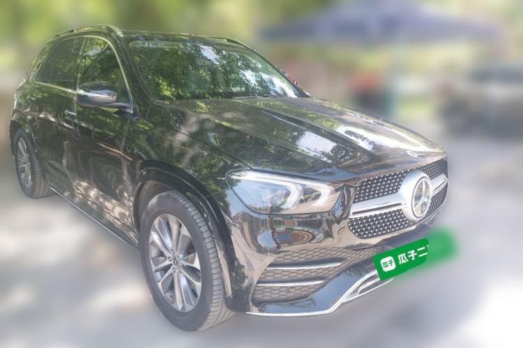 Used Mercedes-Benz GLE 2022 Facelifted GLE 350 4MATIC Fashion Edition Front Right 45 Deg