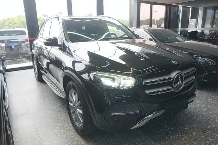 Used Mercedes-Benz GLE 2022 GLE 350 4MATIC Dynamic Edition Front Right 45 Deg