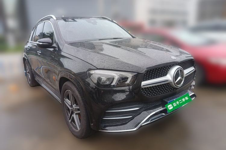 Used Mercedes-Benz GLE 2022 Facelifted GLE 350 4MATIC Fashion Edition Front Right 45 Deg