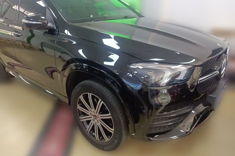 Used Mercedes-Benz GLE 2022 GLE 350 4MATIC Stylish Model Front Right 45 Deg