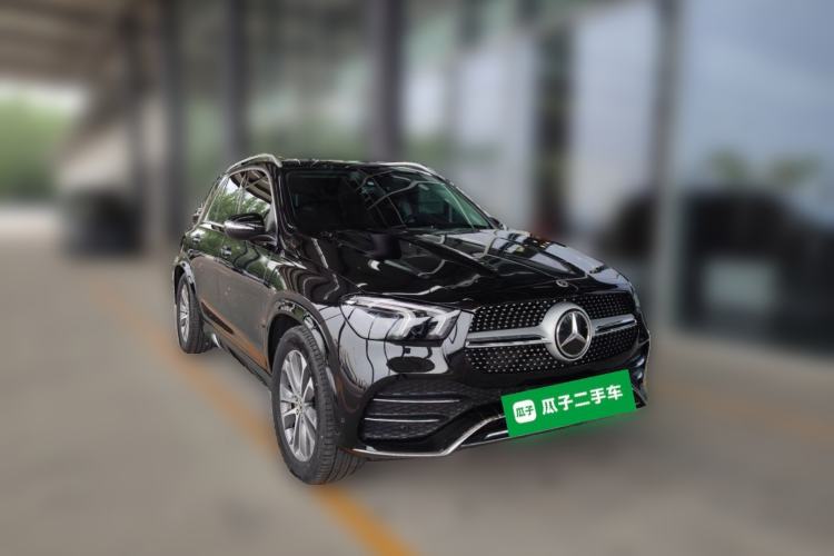 Used Mercedes-Benz GLE 2022 GLE 350 4MATIC Stylish Model Front Right 45 Deg