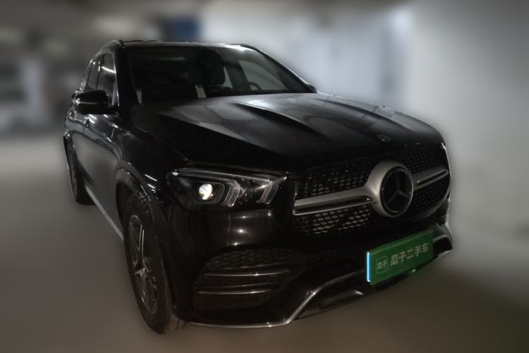 Used Mercedes-Benz GLE 2022 GLE 450 4MATIC Luxury Model Front Right 45 Deg