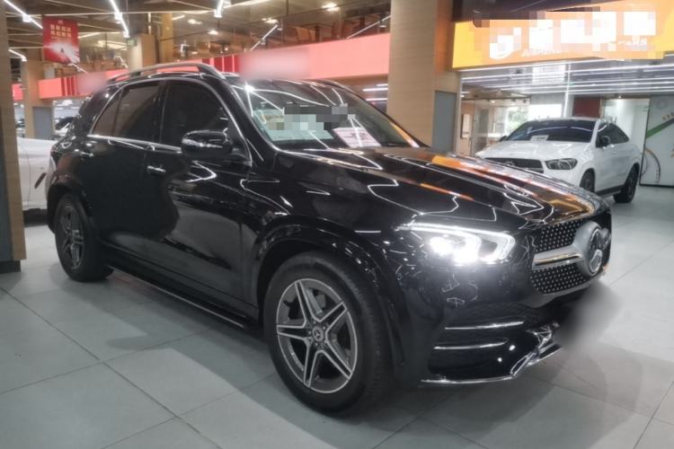 Used Mercedes-Benz GLE 2022 Facelifted GLE 350 4MATIC Fashion Edition Front Right 45 Deg