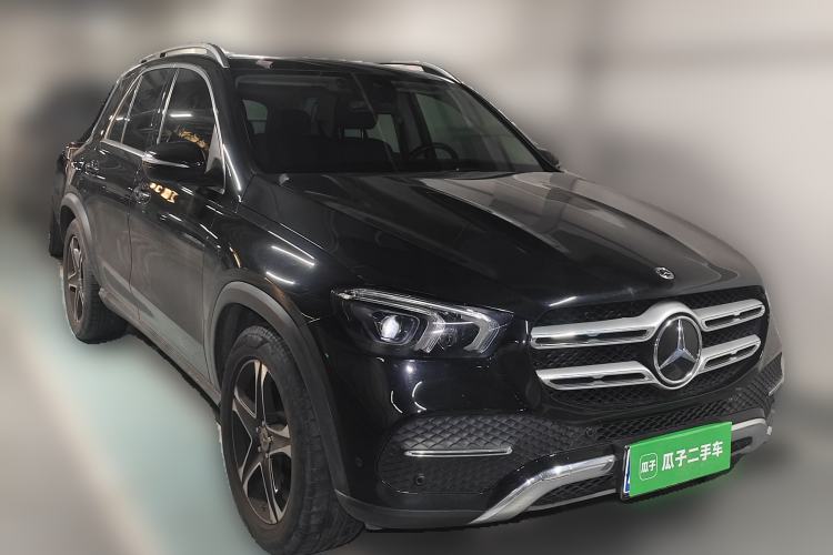 Used Mercedes-Benz GLE  Front Right 45 Deg