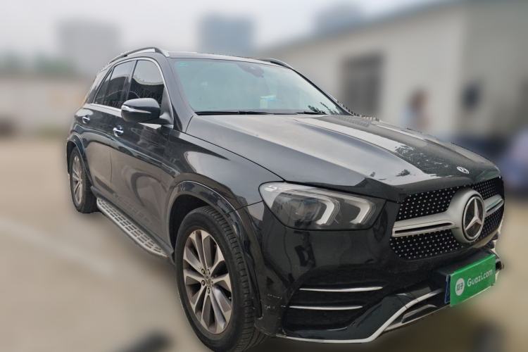 Used Mercedes-Benz GLE 2022 GLE 350 4MATIC Stylish Model Front Right 45 Deg