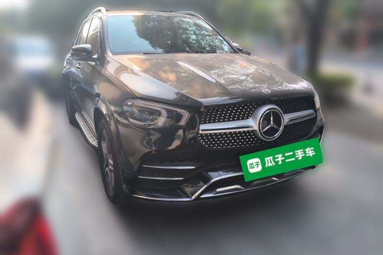 Used Mercedes-Benz GLE 2022 GLE 450 4MATIC Luxury Model Front Right 45 Deg