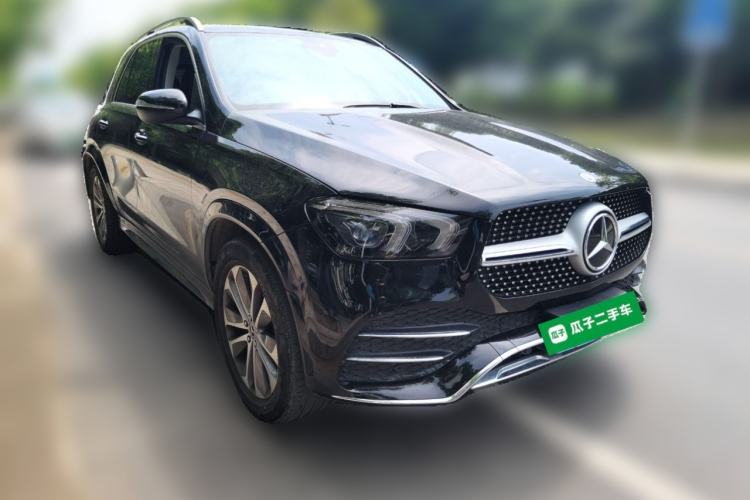 Used Mercedes-Benz GLE 2022 GLE 350 4MATIC Stylish Model Front Right 45 Deg
