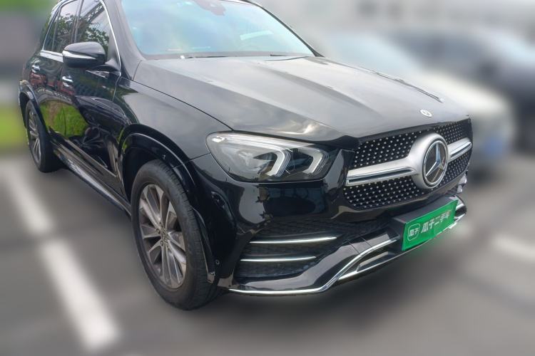 Used Mercedes-Benz GLE  Front Right 45 Deg