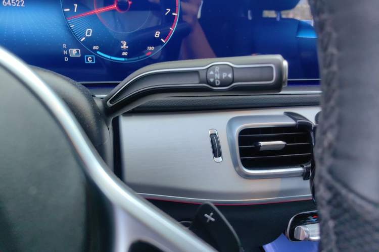 Used Mercedes-Benz GLE 2022 Restyled GLE 350 4MATIC Coupe SUV Fashion Version Gear Lever