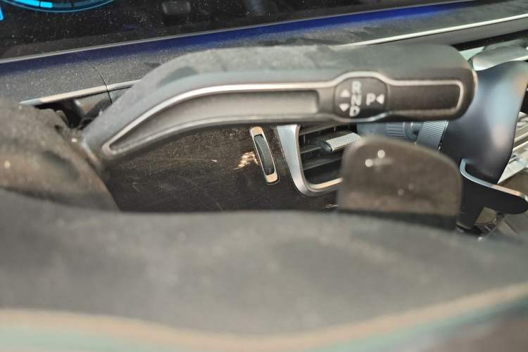 Used Mercedes-Benz GLE 2022 Facelifted GLE 350 4MATIC Fashion Edition Gear Lever