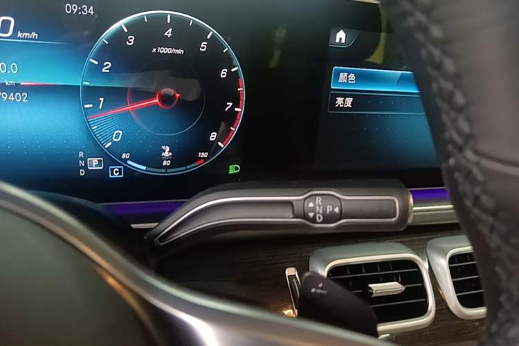 Used Mercedes-Benz GLE 2022 Facelifted GLE 350 4MATIC Fashion Edition Gear Lever