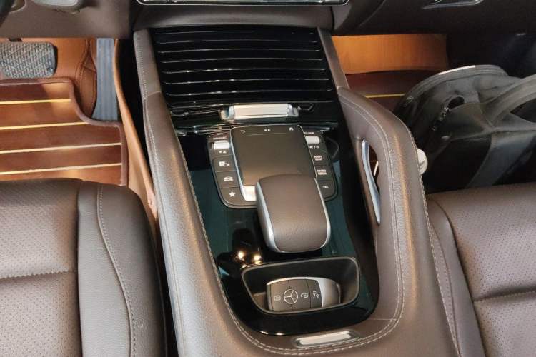 Used Mercedes-Benz GLE 2022 Refreshed GLE 350 4MATIC Dynamic Edition Gear Lever