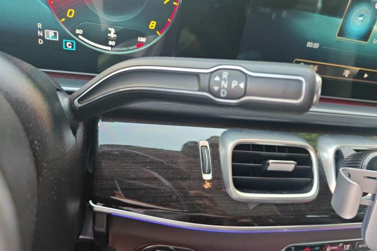Used Mercedes-Benz GLE 2022 Facelifted GLE 350 4MATIC Fashion Edition Gear Lever