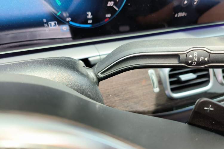 Used Mercedes-Benz GLE 2022 Facelifted GLE 350 4MATIC Fashion Edition Gear Lever