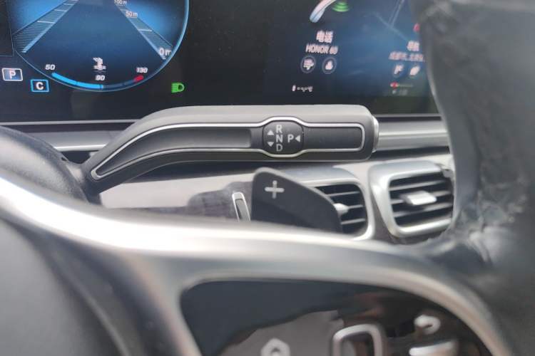 Used Mercedes-Benz GLE 2022 Facelifted GLE 350 4MATIC Fashion Edition Gear Lever