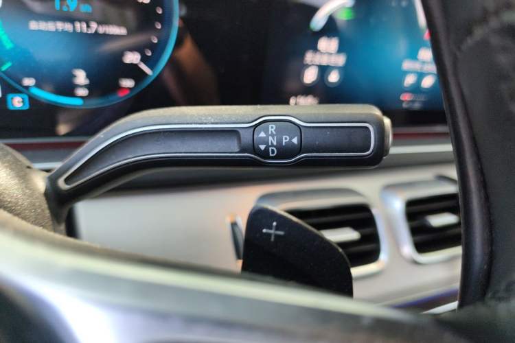 Used Mercedes-Benz GLE 2022 Refreshed GLE 350 4MATIC Dynamic Edition Gear Lever
