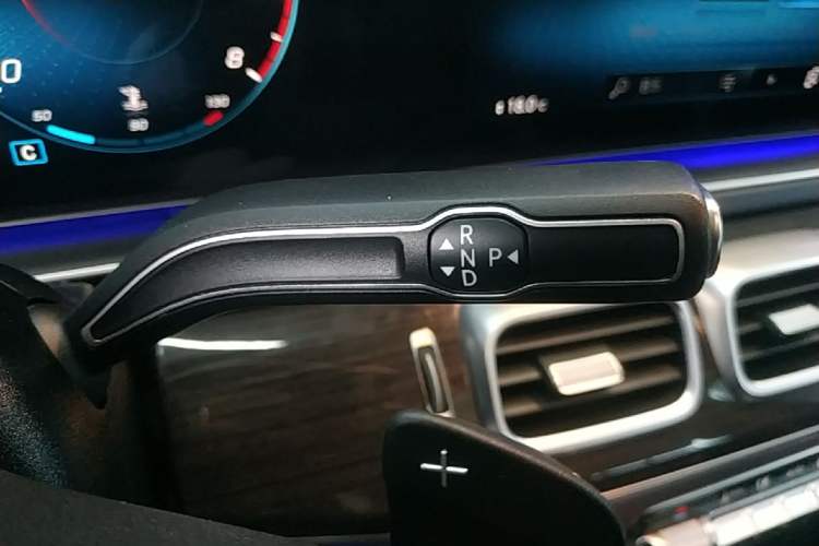 Used Mercedes-Benz GLE 2022 GLE 350 4MATIC Dynamic Edition Gear Lever