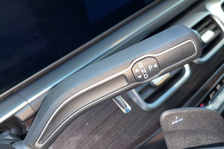 Used Mercedes-Benz GLE 2022 GLE 350 4MATIC Stylish Model Gear Lever
