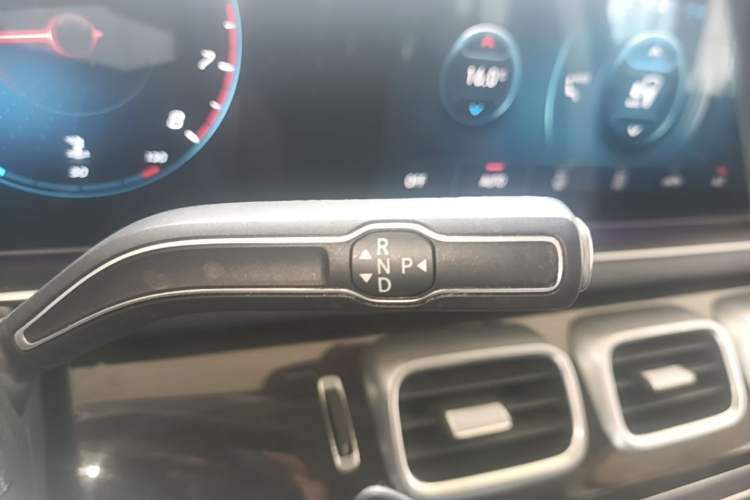 Used Mercedes-Benz GLE 2022 GLE 350 4MATIC Dynamic Edition Gear Lever