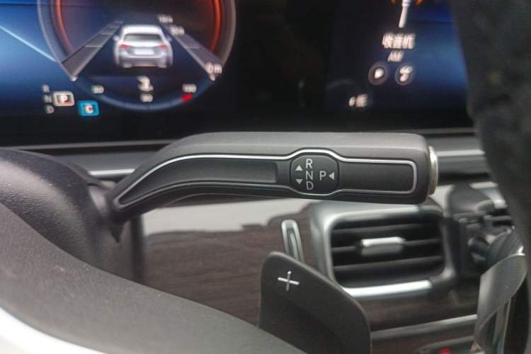 Used Mercedes-Benz GLE 2022 Facelifted GLE 350 4MATIC Fashion Edition Gear Lever