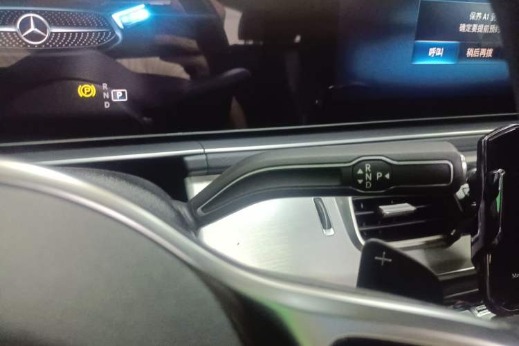 Used Mercedes-Benz GLE 2022 GLE 350 4MATIC Stylish Model Gear Lever
