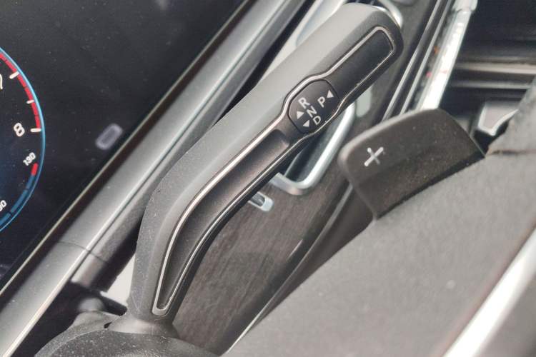 Used Mercedes-Benz GLE 2022 GLE 350 4MATIC Dynamic Edition Gear Lever