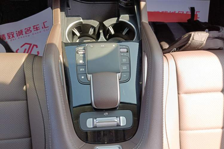 Used Mercedes-Benz GLE 2022 GLE 450 4MATIC Stylish Model Gear Lever