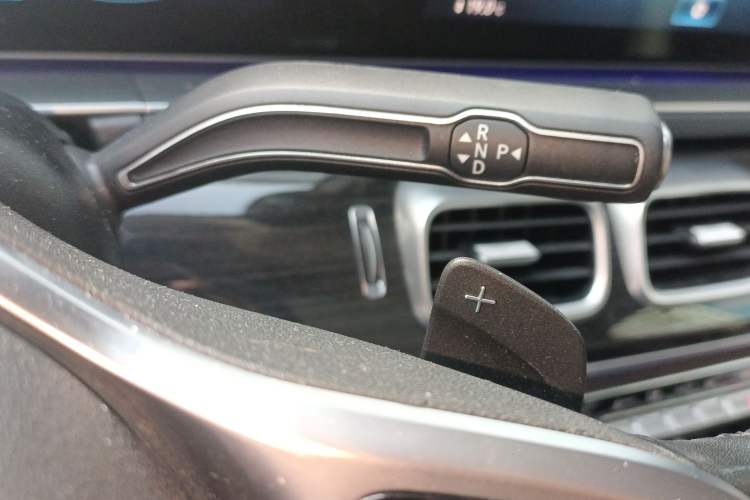 Used Mercedes-Benz GLE 2022 GLE 350 4MATIC Stylish Model Gear Lever
